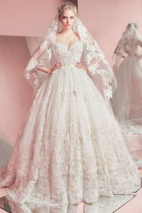 Abito da sposa pizzo ampio