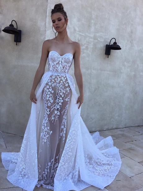 Vestito da sposa aderente