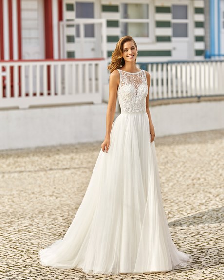 Abiti sposa 2022 rosa clarà