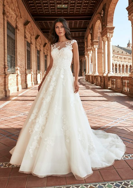 Abiti da sposa pronovias collezione 2021