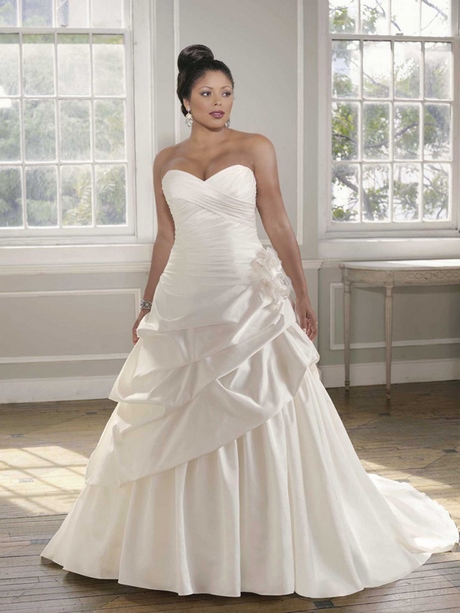 Vestiti da sposa taglie extra large