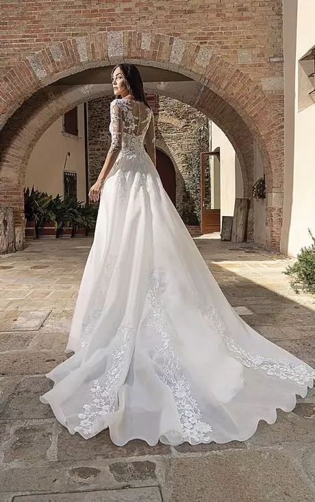 Coda abito da sposa