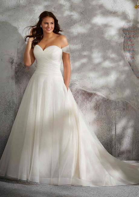 Vestiti da sposa in pizzo 2023