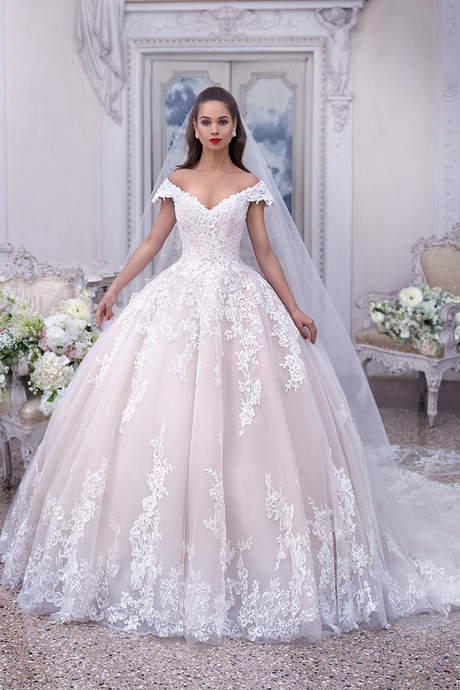 Vestiti da sposa modello principessa